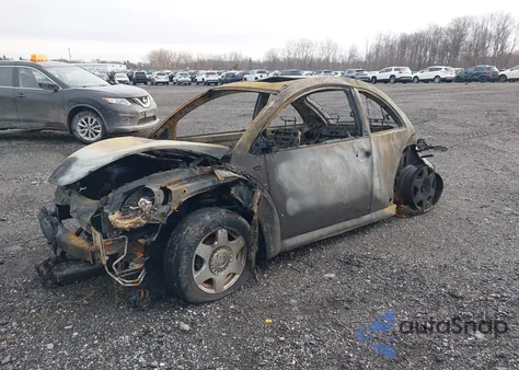 2000 Volkswagen New Beetle Gls z USA, uszkodzony, nr VIN 3VWCC21C7YM481945